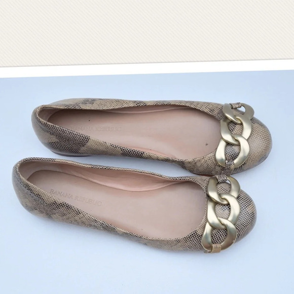 Banana Republic flats - Picture 2 of 8